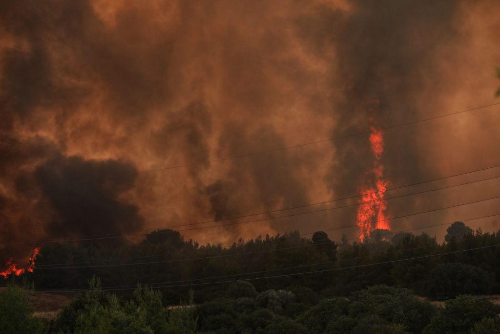 Φωτιές – Συναγερμός για αλλαγή του καιρού με δυνατούς ανέμους – Οι συνθήκες θα μοιάζουν με εκείνες στο Μάτι