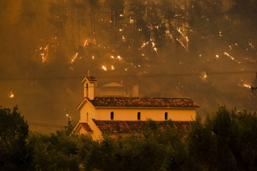 Εφιάλτης δίχως τέλος στην Εύβοια – Νέα αναζωπύρωση στις Γούβες