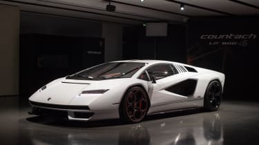 H αναγέννηση της Lamborghini Countach