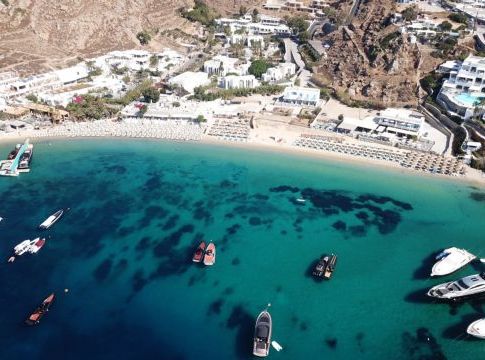 Μύκονος – Χειροπέδες σε γνωστό αρχιτέκτονα – Εμπλέκεται σε κύκλωμα διακίνησης κοκαΐνης