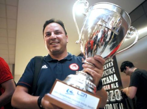 Βλάχος – «Είναι σαν να σου λένε διάλεξε ένα από τα δυο σου παιδιά»