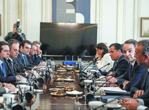 Εσκασε η «βόμβα» – Ανακοινώθηκε μίνι ανασχηματισμός – Κυβερνητικός εκπρόσωπος ο Οικονόμου – Όλες οι αλλαγές