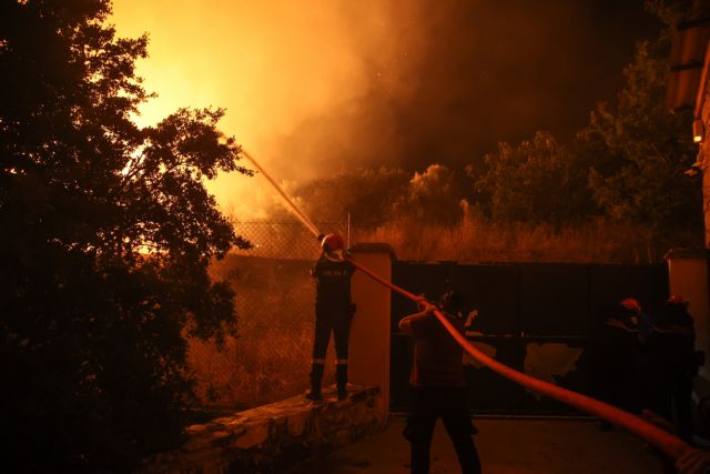 Εφιάλτης δίχως τέλος – Μεγάλη αναζωπύρωση στις Αδάμες – Σπεύδουν ισχυρές πυροσβεστικές δυνάμεις