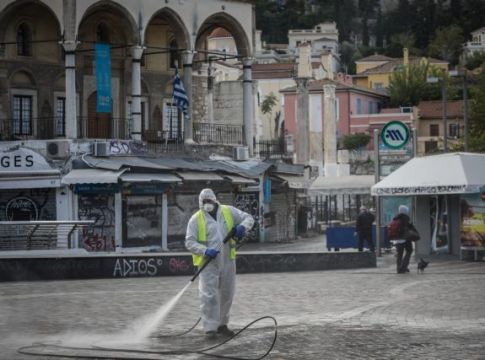 Τα τρία στοιχεία που προκαλούν τρόμο στους ειδικούς – «Το 10% των νοσούντων με κορωνοϊό θα έχει προβλήματα για μία ζωή»