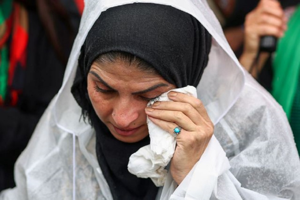 «Νύχτα μπαίνουν στα σπίτια και παίρνουν γυναίκες» – Συγκλονίζει Αφγανή που έζησε τον εφιάλτη των Ταλιμπάν