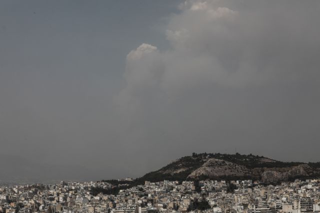 Tοξική η ατμόσφαιρα στην Αττική λόγω των πυρκαγιών – Δείτε χάρτη με στοιχεία ανά περιοχή