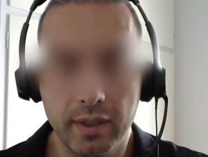 Σάλος με νέο βίντεο αντιεμβολιαστή αστυνομικού – Διδάσκει τους πολίτες πώς να «πολεμούν τα ΜΑΤ»