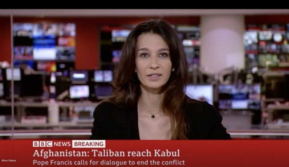 Συγκλονιστικό βίντεο – Δημοσιογράφος του BBC «παγώνει» στον αέρα – Της τηλεφωνεί Ταλιμπάν στο κινητό της