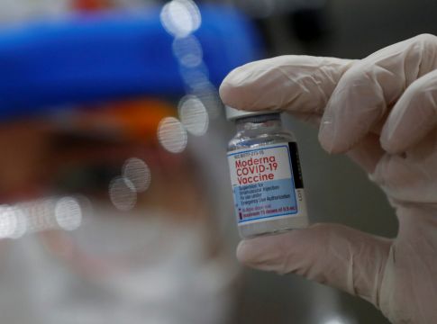 Ιταλία – Σκέψεις να επεκταθεί η τρίτη δόση σε όλους τους πολίτες