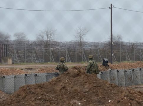 Νέο σχέδιο φύλαξης των συνόρων: Πώς θα «θωρακιστούν» Έβρος και νησιά