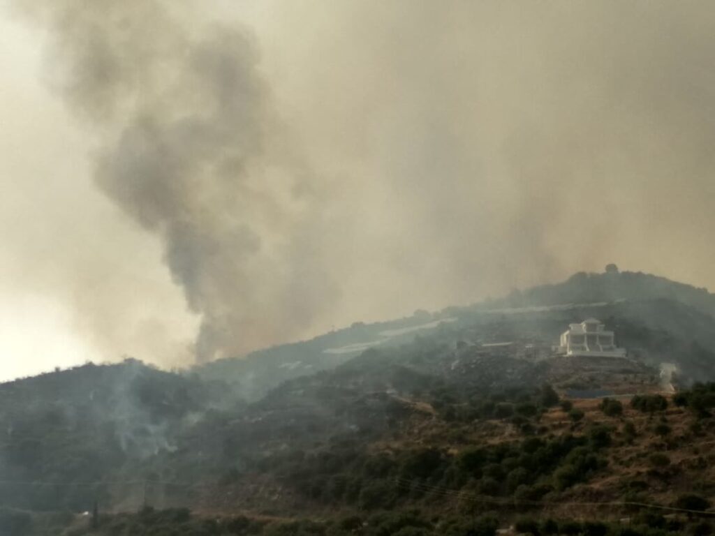 Σε εξέλιξη η φωτιά στην περιοχή Βασιλίτσι Μεσσηνίας – «Ανάσα» μετά τον νυχτερινό πύρινο εφιάλτη στη Στυλίδα