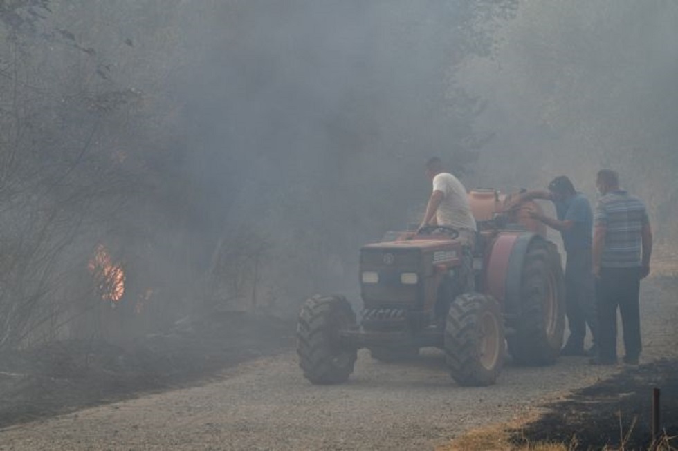 Φωτιά στην Αρκαδία – Προς το Νεοχώρι κινείται το μέτωπο