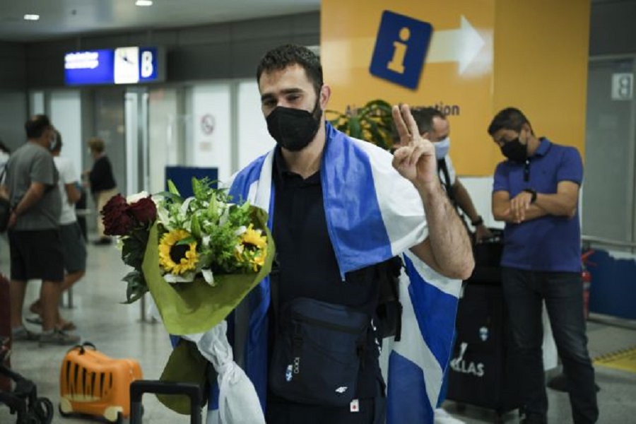 Θοδωρής Ιακωβίδης – Επέστρεψε από το Τόκιο ο Έλληνας αρσιβαρίστας