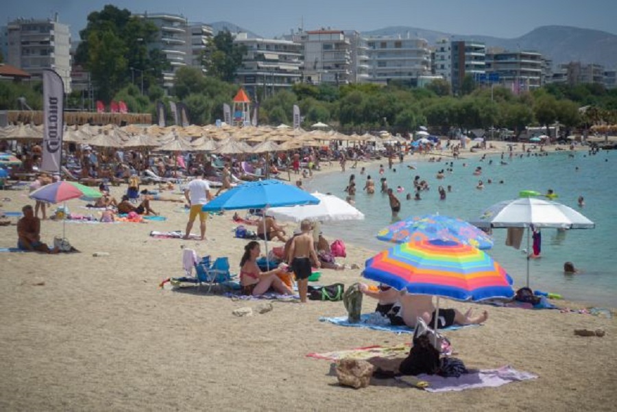 Καύσωνας – Ακραίες συνθήκες με 45 βαθμούς μέχρι την Παρασκευή