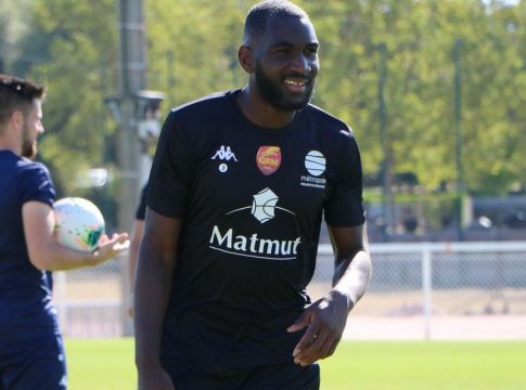 Αυτός είναι ο αντικαταστάτης του Παπέ Σισέ