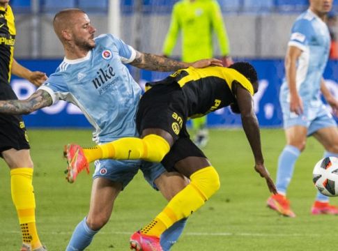 Η Σλόβαν, οι «μάχες» με τον Ολυμπιακό και η… οικογένεια Βάις! (pic+vids)