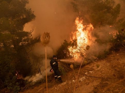 Εύβοια – Προσαγωγή ενός ατόμου ύποπτο για εμπρησμό στο Ασμήνιο