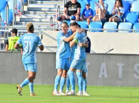 Νίκη για τη Σλόβαν ενόψει Ολυμπιακού