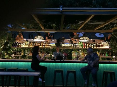 Σε… ιδιότυπη καραντίνα οι ανεμβολίαστοι – Ποια μέτρα ανακοινώνονται