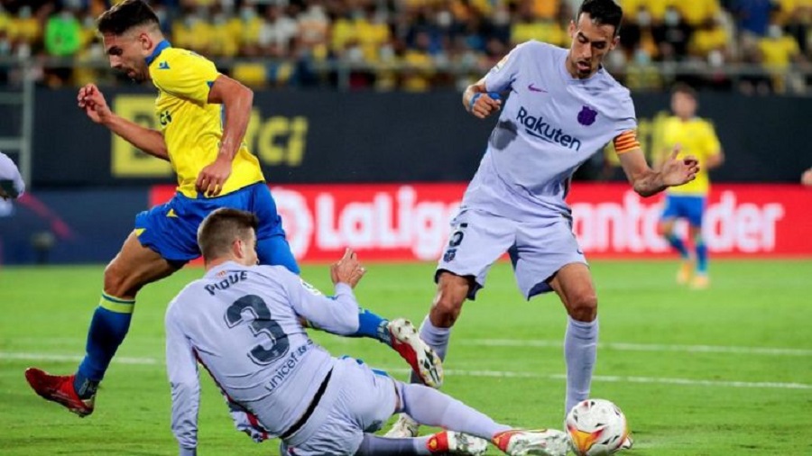 Εποχές 2003… θυμίζει η επίθεση της Μπαρτσελόνα (pic)