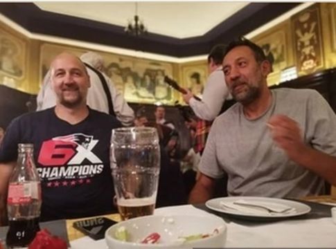 Ντίβατς και Ράτζα μαζί στο αγαπημένο στέκι του Ίβκοβιτς (vid)