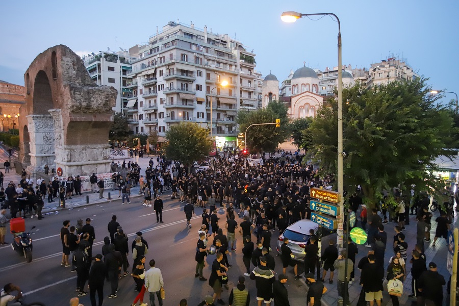 Πορεία των οπαδών του ΠΑΟΚ κατά του διαχωρισμού και του αθλητικού νόμου (pics)