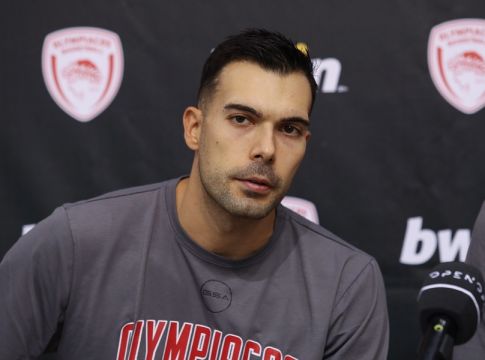 Σλούκας – «Κυνηγάμε όλου τους στόχους μας»