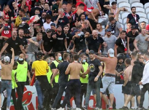 «Ντου» των οπαδών της Λανς στην αναμέτρηση με τη Λιλ (vids)