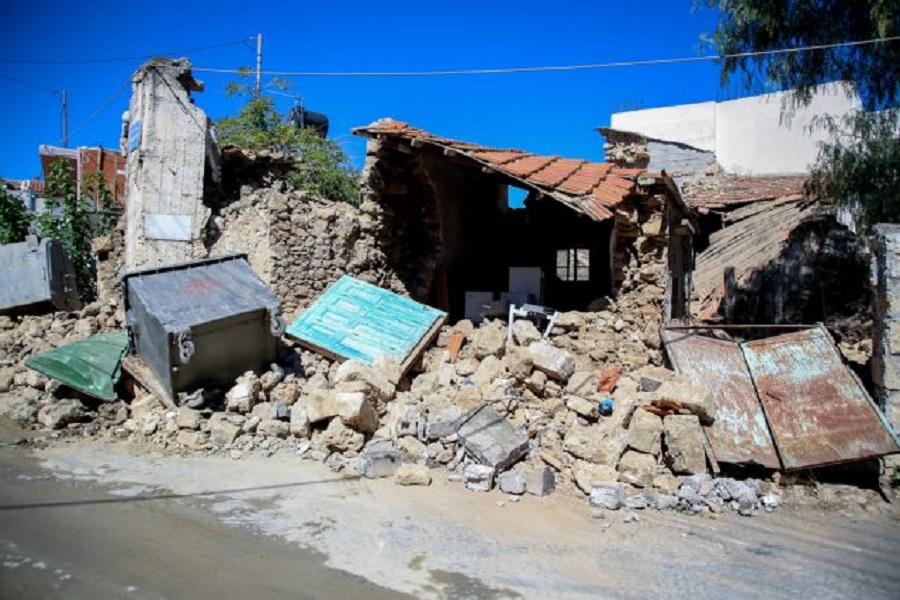 Σεισμός στην Κρήτη – Καταστράφηκε ένα ολόκληρο χωριό από τον σεισμό – Μόνο δύο σπίτια άντεξαν στα Ρίχτερ
