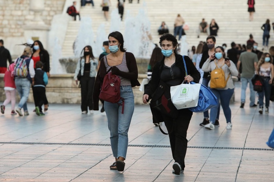 Δυσοίωνη πρόβλεψη – Θα φοράμε μάσκα και θα έχουμε μέτρα για αρκετά χρόνια