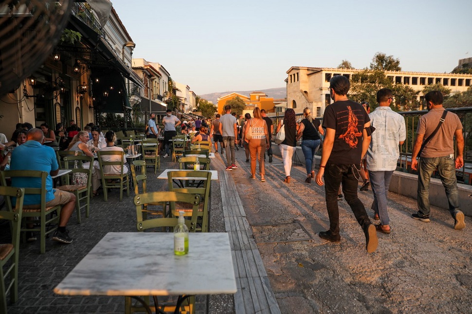 Κορωνοϊός – Πότε αναμένεται έκρηξη κρουσμάτων – Οι κρίσιμοι μήνες και το «καταφύγιο» του εμβολίου