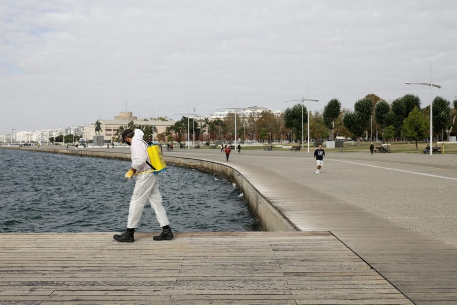 Θεσσαλονίκη – Τα λύματα «μίλησαν» – Πώς ερμηνεύονται οι διακυμάνσεις του ιικού φορτίου στην πόλη