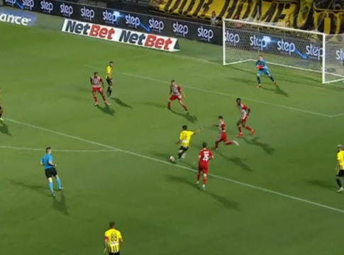 Διπλή ευκαιρία για τον Άρη (vid)