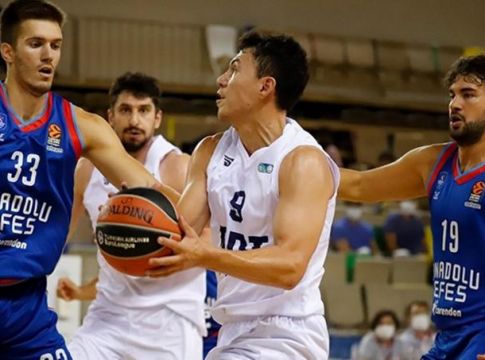 Νίκη με ανατροπή για την Εφές στο «Gloria Cup»