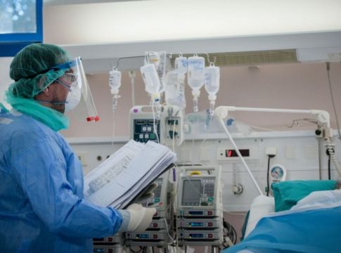 «Όχι» του ΣτΕ στην αναστολή του υποχρεωτικού εμβολιασμού στα δημόσια νοσοκομεία