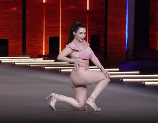 GNTM – «Τι μπόμπα είσαι εσύ!» – Η plus size μαμά που έβαλε «φωτιά» στις οντισιόν