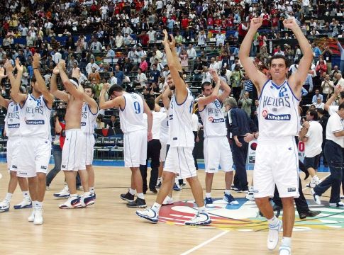 Σαϊτάμα 2006 – Το… συρτάκι κόντρα στις ΗΠΑ (vids)