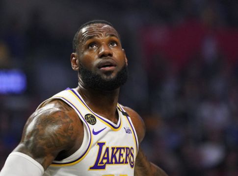 Η πρώτη φωτογραφία του Λεμπρόν στην επιστροφή του στο Νο.6 (pic)