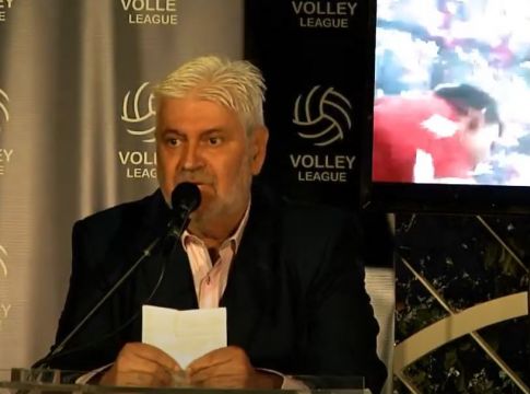 Καραμπέτσος – «Λειτουργώ παρανόμως στην ομοσπονδία» (vid)