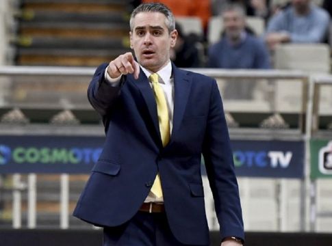 Καστρίτης: «Υποκλινόμαστε στα παιδιά, είμαστε μία ομάδα – γροθιά»