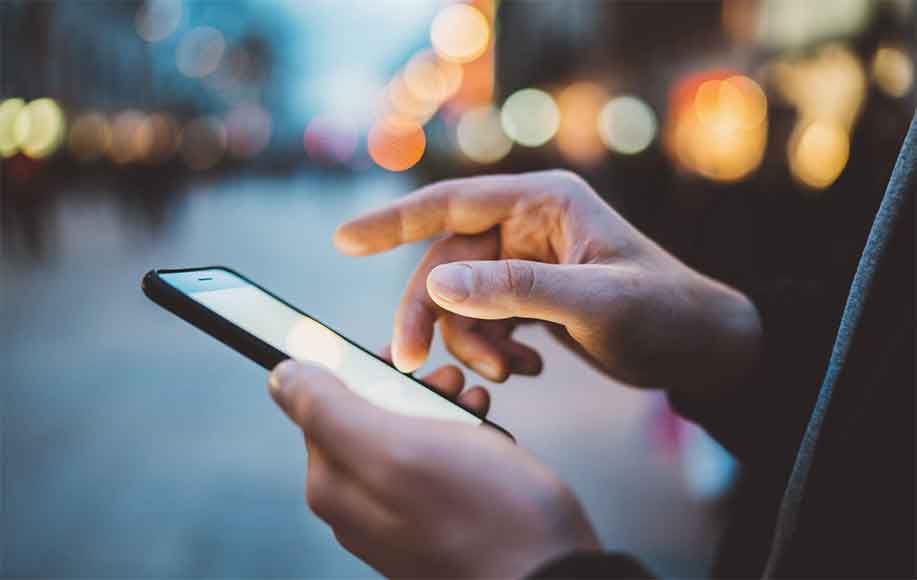 Δεκάδες εφαρμογές απειλούν τα κινητά μας – Ποιες πρέπει να σβήσουμε τώρα