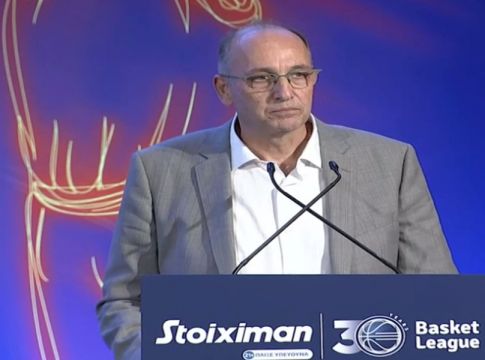 Λιόλιος – «Το θέμα της διαιτησίας θα λυθεί – Θέλω να κριθώ αυστηρά αλλά δίκαια»