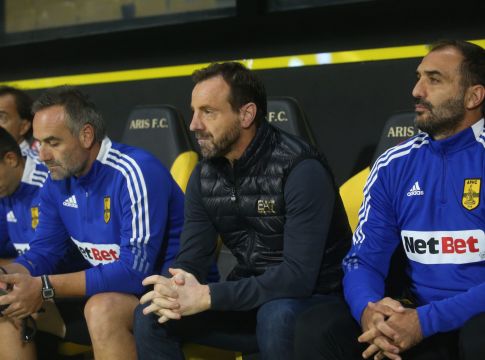 Άρης – Πλησιάζει σε χαφ και εξτρέμ