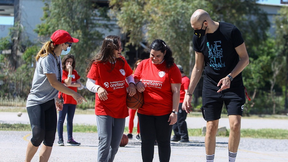 Στην ΚΑΕ Ολυμπιακός το χρυσό βραβείο για το One Team 2020/21 (Vid)