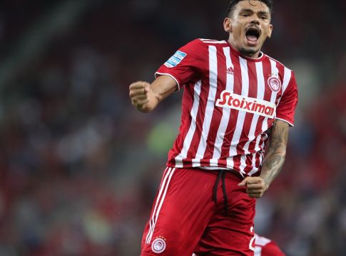 Ο Τικίνιο σε σκηνές από τα λίαν προσεχώς!