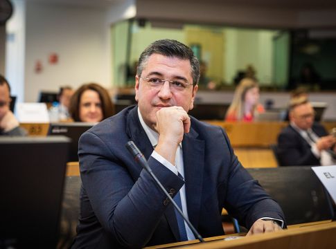 Τζιτζικώστας για -6 του Άρη – «Μόνο στα γήπεδα πρέπει να παίζονται τα πρωταθλήματα» (pic)