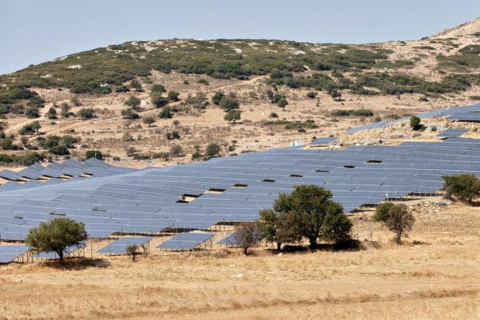 ΥΠΕΝ – Δύο νέα μέτρα για το ενεργειακό κόστος των βιομηχανιών