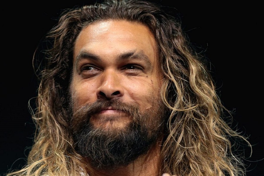 Θετικός στον κορωνοϊό ο Jason Mamoa – Αναβάλλονται τα γυρίσματα της νέας του ταινίας