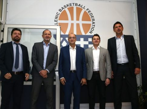 Το ΝΒΑ στα γραφεία της ΕΟΚ (pics)