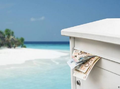 Pandora Papers – «Ουδέν σχόλιον» από την Κομισιόν